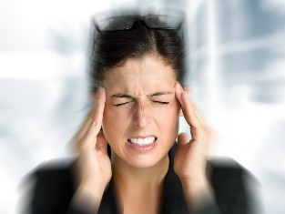 Marrje mendsh dhe dhimbje koke shpesh janë të shqetësuar me të qafës së mitrës osteochondrosis
